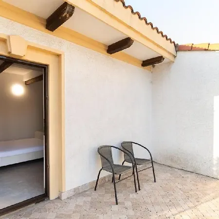 בית הארחה Pontica