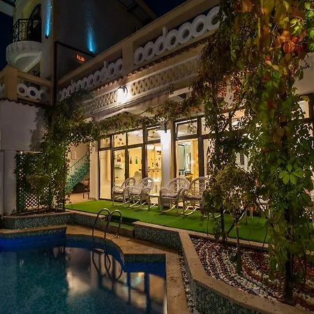 Pontica בית הארחה 3*