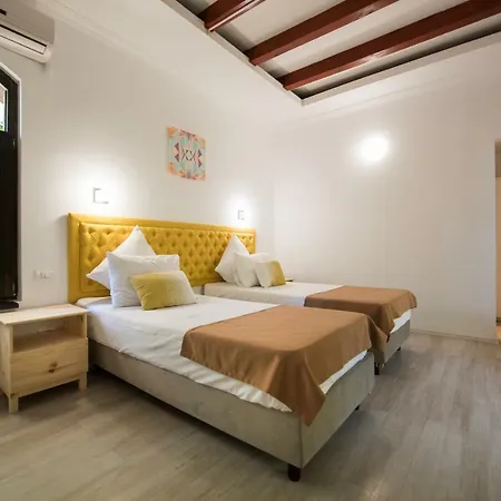 Pontica בית הארחה