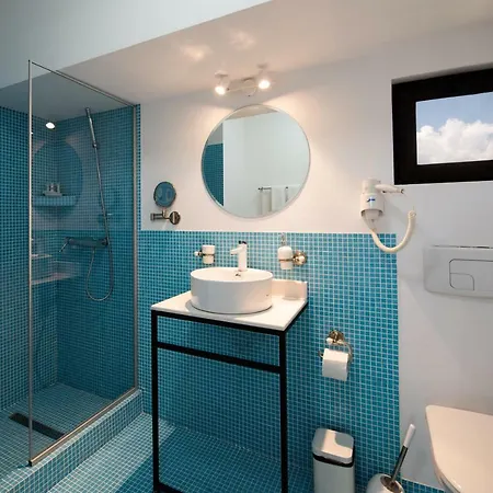 Pontica בית הארחה